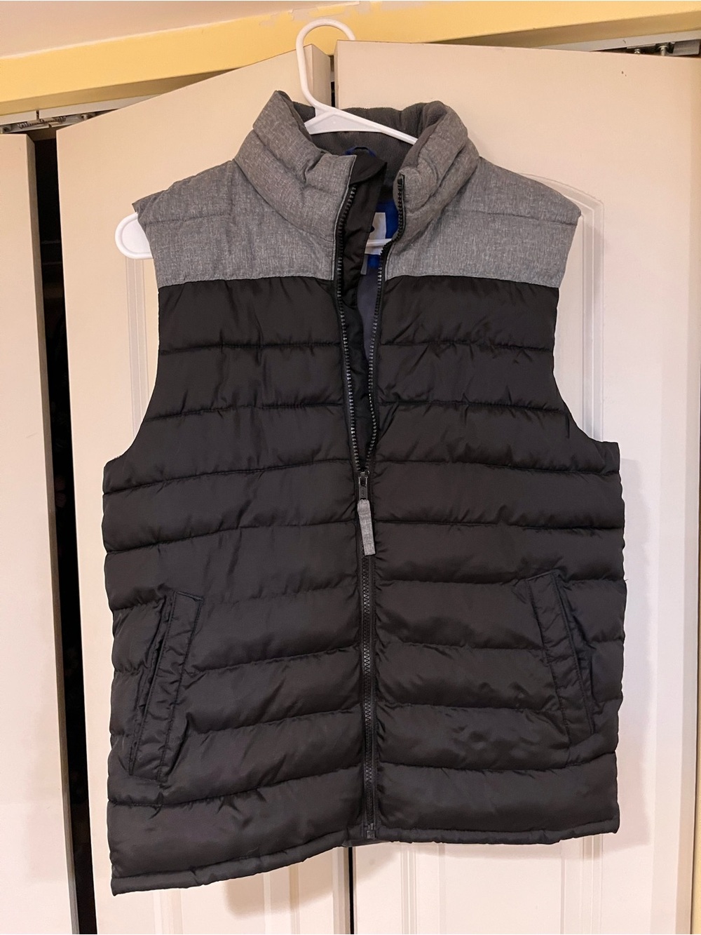 Old Navy Black Quilted Puffer Vest with Heather Gray never worn
